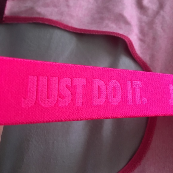 SOLD! Nike Elastika Running Tank Top - Picture 4 of 6